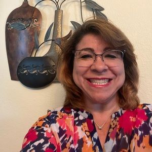 Meet your Posher, Sandra